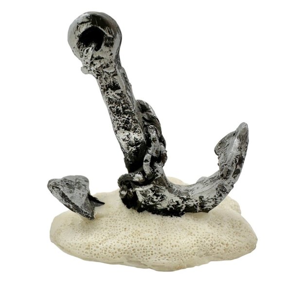 Santa's Workbench Collection Towne Series Lighthouse 11 x 5 Porcelain Keeper - Picture 8 of 14